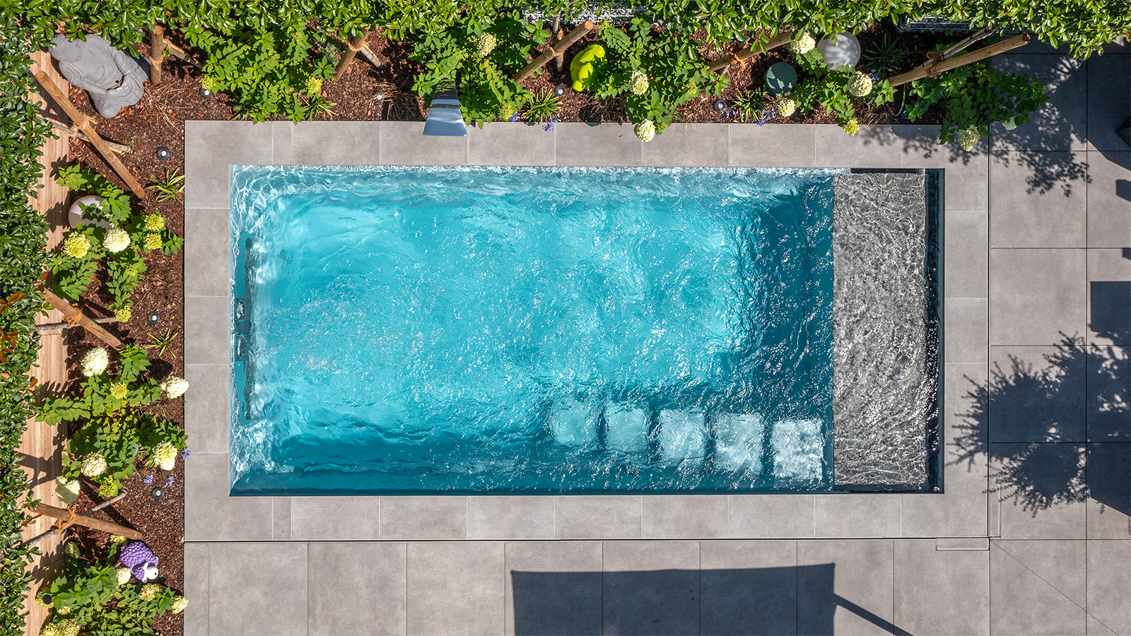 Eine schöne Poolgestaltung von Leisure Pools Wien